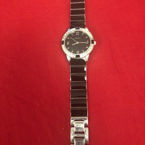 Fossil Black and Silver watch - Picture 2 of 4